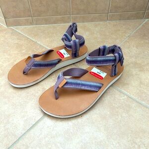 Brand new Teva Sandles - never worn